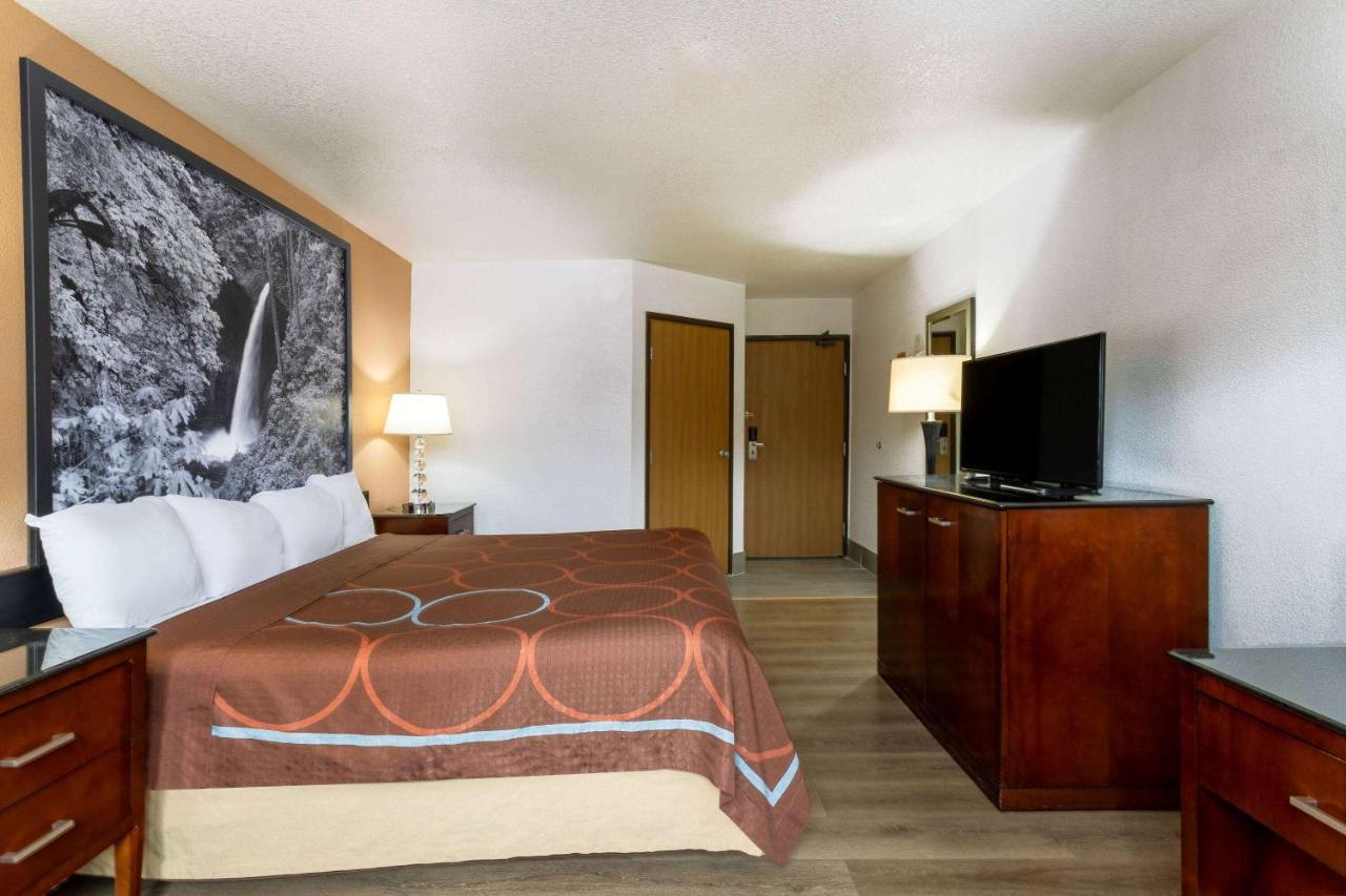 Super 8 By Wyndham The Dalles Or Exteriör bild