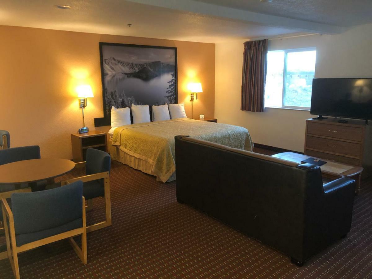 Super 8 By Wyndham The Dalles Or Exteriör bild